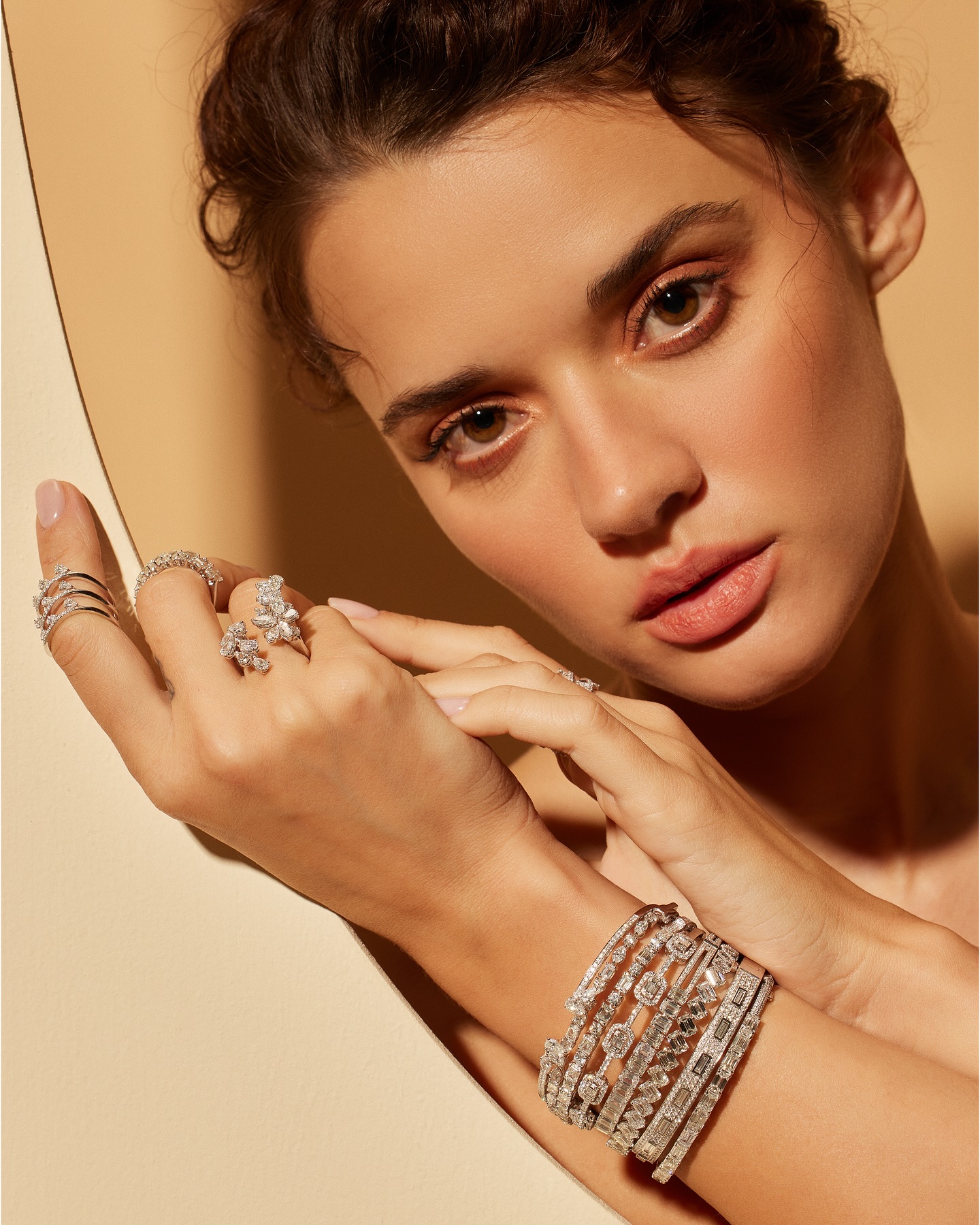 Add a Touch of Luxury to Your Outfit with Solitaire Jewellery